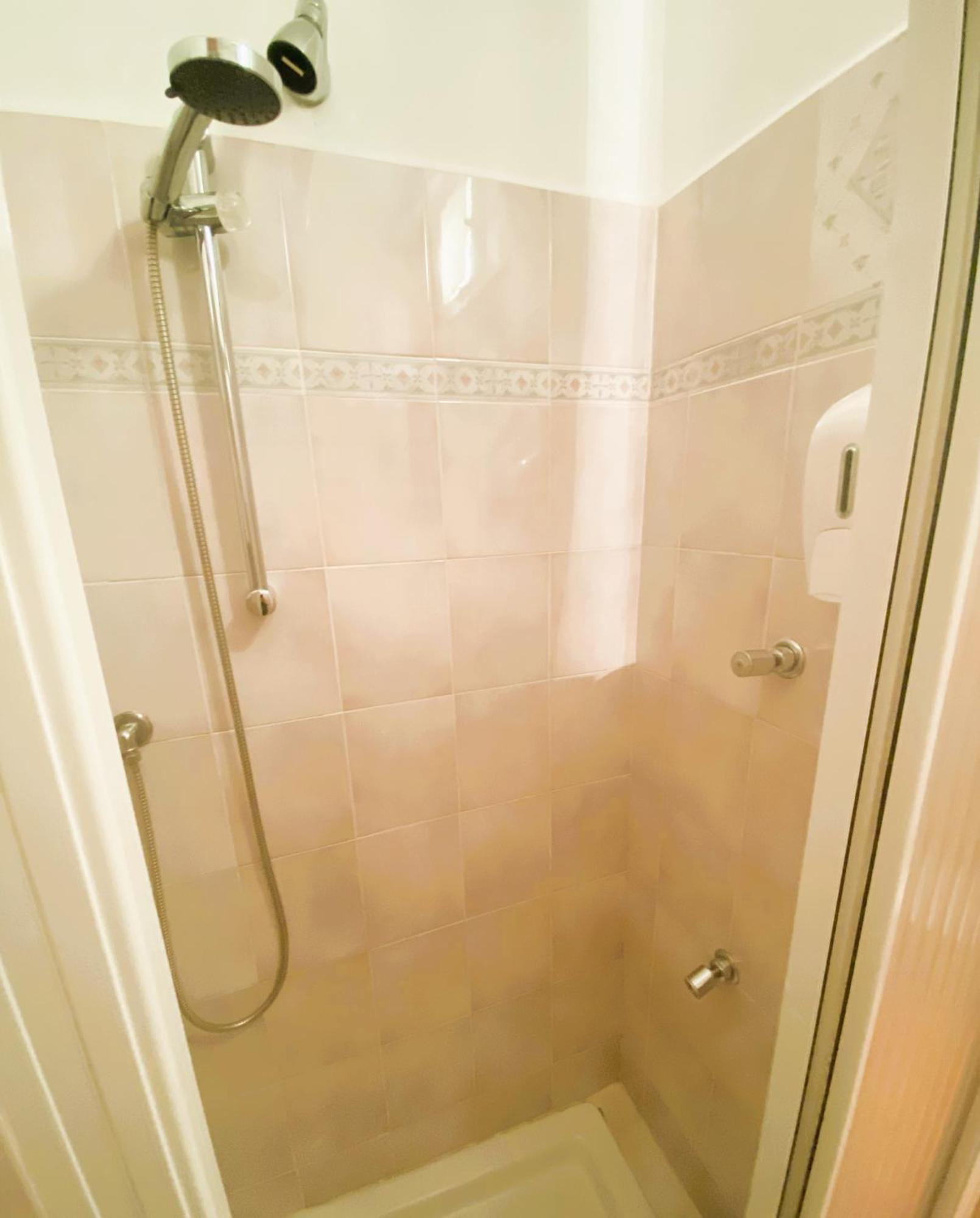 Chiara House Appartement Barga Buitenkant foto